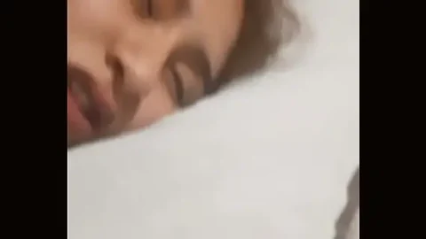 la dije que veriamos netflix y la termine follando 1733430961